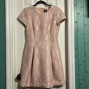 Beautiful light pink Vince Camuto dress with pockets!